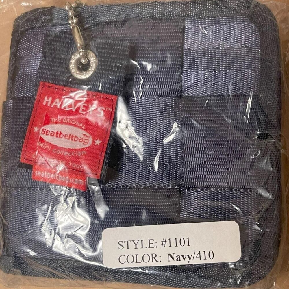 Harveys Navy Half Sized Seatbelt Zip-Around Classic Wallet (circa 2008)